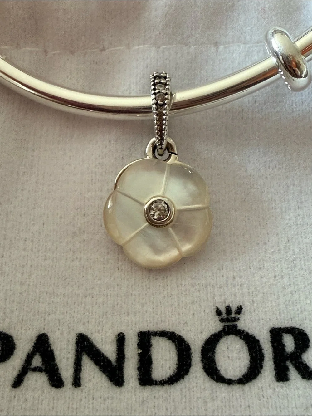 Pandora Luminous Floral Mother Of Pearl charm